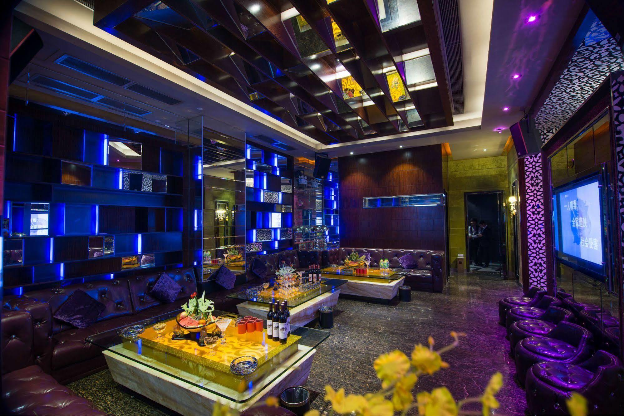 Malachite Hotel Dongguan Донгуан Екстериор снимка