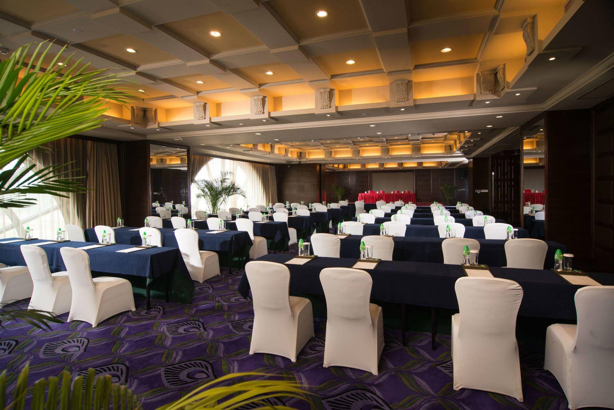 Malachite Hotel Dongguan Донгуан Екстериор снимка