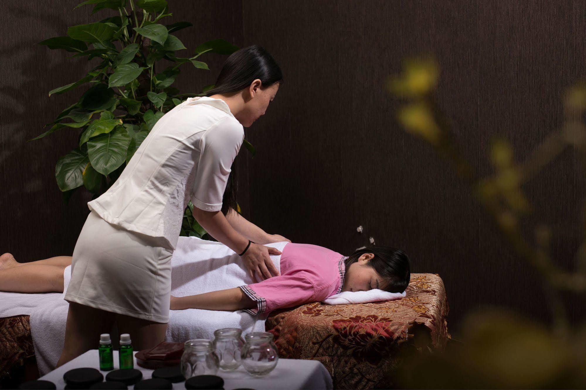 Malachite Hotel Dongguan Донгуан Екстериор снимка